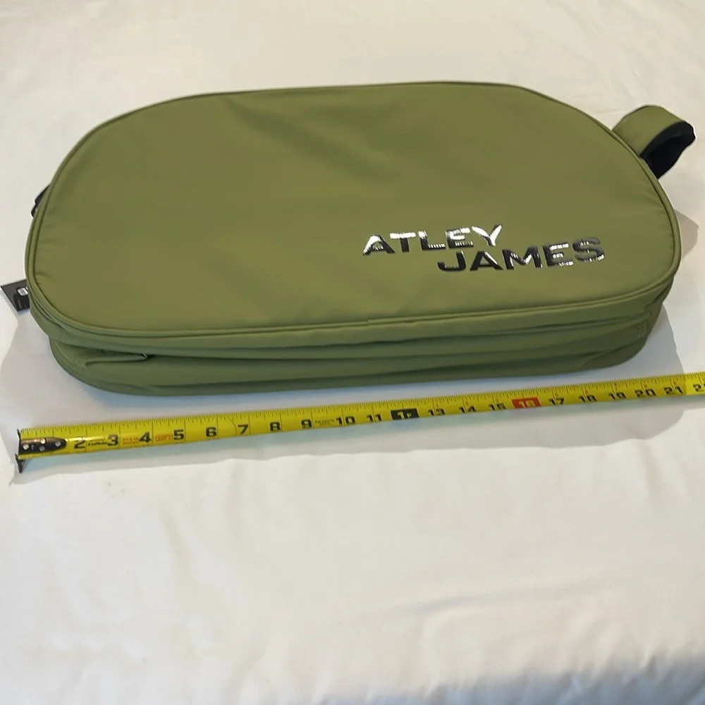 ATLEY JAMES DUFFEL  Bag with Durable Fabric and Zipper , LOTS OF COMPART…